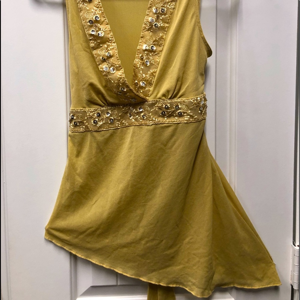 Sheer sleeveless top with sequence